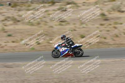 media/Apr-20-2025-AHRMA (Sun) [[393a79c373]]/Race/Group 11 early race/Turn 4b/